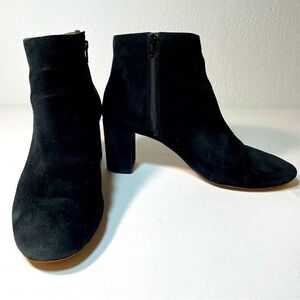 Banana Republic black suede ankle booties